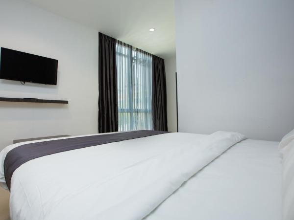 1 Hotel Signature : photo 3 de la chambre chambre double deluxe (2 adultes + 1 enfant)