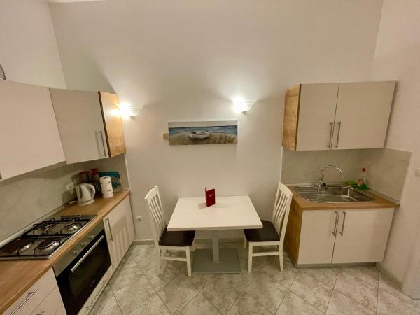 Bb-Ld : photo 2 de la chambre appartement - rez-de-chaussée