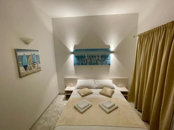 Bb-Ld : photo 1 de la chambre appartement - vue sur jardin