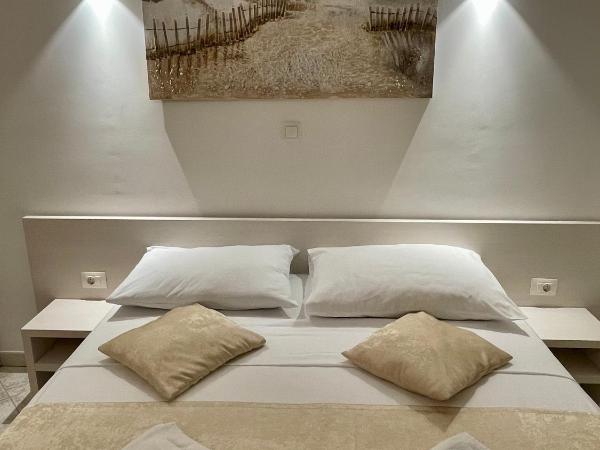 Bb-Ld : photo 1 de la chambre appartement - rez-de-chaussée