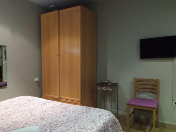 Hostal Happystay : photo 7 de la chambre chambre double deluxe avec douche