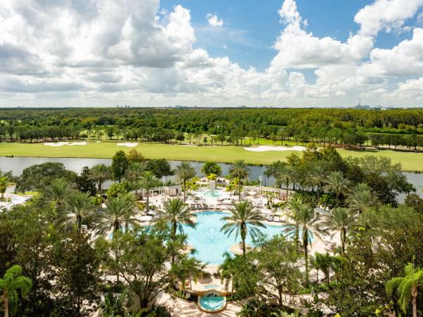 The Ritz-Carlton Orlando, Grande Lakes : photo 6 de la chambre executive suite 1 king bed, lakefront view, pool view