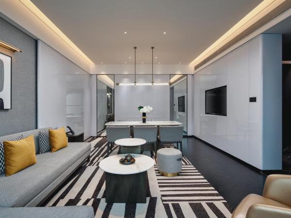 The Langbo Chengdu, in The Unbound Collection by Hyatt : photo 2 de la chambre suite premium