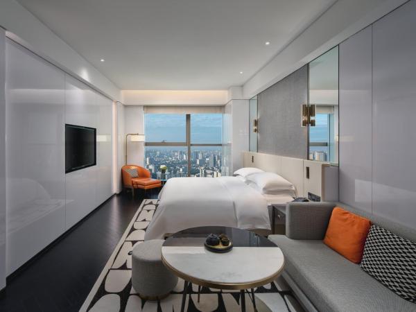 The Langbo Chengdu, in The Unbound Collection by Hyatt : photo 1 de la chambre 1king bed