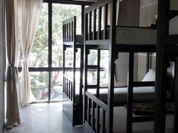 Blanco Hostel Lanta : photo 2 de la chambre lit dans dortoir 6 lits