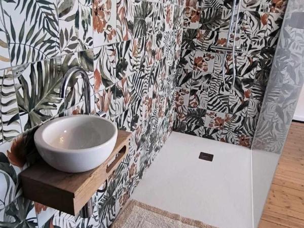 Villa Stella Maris : photo 1 de la chambre chambre double avec salle de bains privative