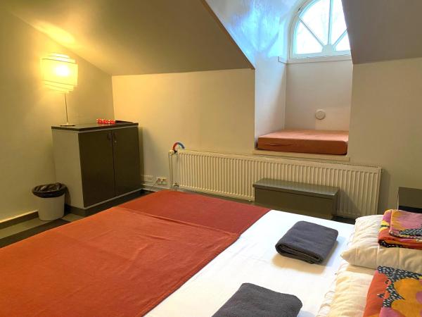 Hostel Suomenlinna : photo 3 de la chambre chambre double avec salle de bains commune