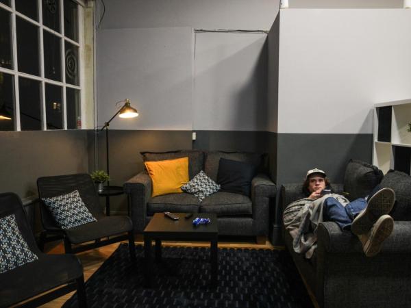 Onefam Waterloo 18-36 years old : photo 4 de la chambre  lit simple dans dortoir de 3 lits