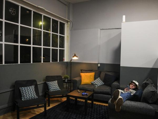 Onefam Waterloo 18-36 years old : photo 5 de la chambre  lit simple dans dortoir de 3 lits