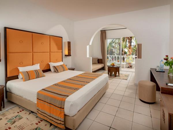 Monarque Club Rivage - VV : photo 2 de la chambre chambre familiale standard