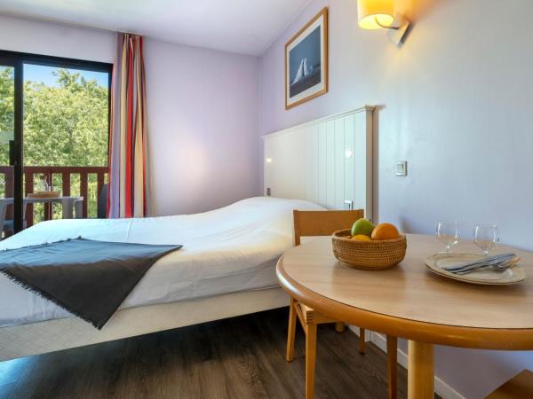 Résidence Pierre & Vacances Centre : photo 4 de la chambre studio (2 personnes)