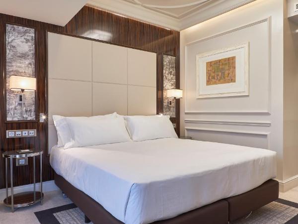 DoubleTree By Hilton A Coruña : photo 1 de la chambre chambre lit king-size - accessible aux personnes à mobilité réduite