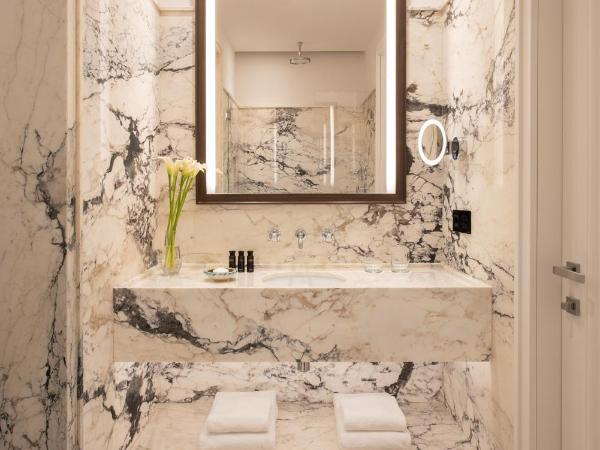 San Domenico Palace, Taormina, A Four Seasons Hotel : photo 4 de la chambre suite exécutive avec petite piscine - vue sur mer