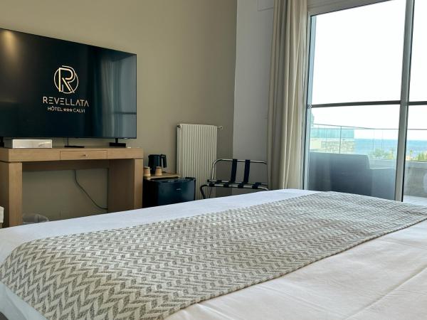 Hotel Revellata & Spa : photo 9 de la chambre l - chambre double ou lits jumeaux - terrasse avec vue sur mer