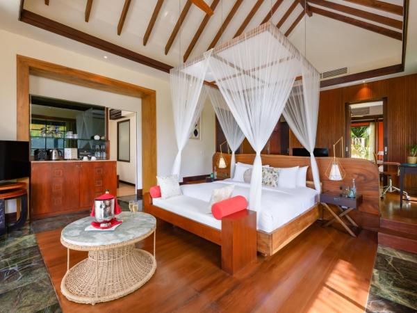 OZEN RESERVE BOLIFUSHI - Luxury All Inclusive : photo 2 de la chambre pavillon sunrise côté plage avec piscine - 2 chambres