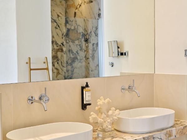 Hôtel Cala di Greco : photo 2 de la chambre suite signature 60 m² avec piscine privée et vue mer