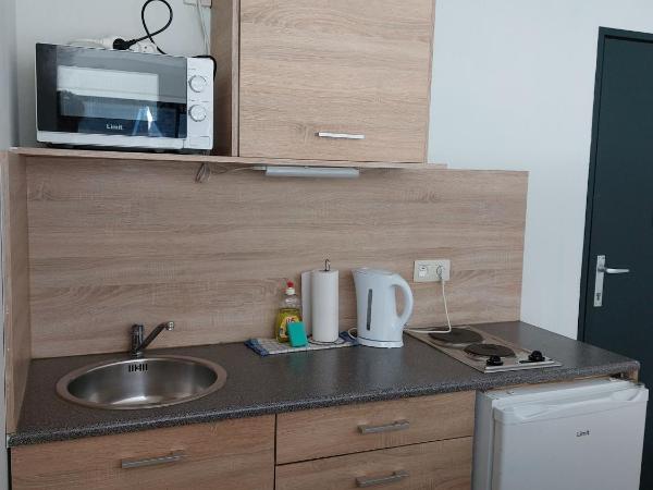 Room in Studio - Value Stay Residence Mechelen - Studio Triple : photo 7 de la chambre chambre triple