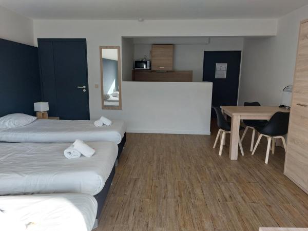 Room in Studio - Value Stay Residence Mechelen - Studio Triple : photo 6 de la chambre chambre triple