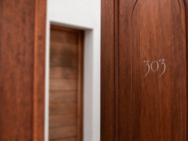 Hôtel Cala di Greco : photo 9 de la chambre suite signature 60 m² avec piscine privée et vue mer