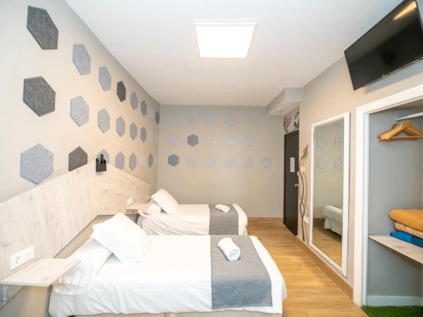 Hotel Monasterio Granada - Adults Only : photo 3 de la chambre chambre triple