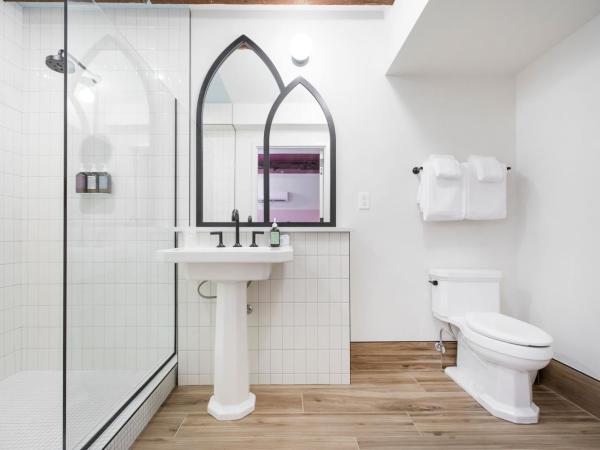 The Russell : photo 2 de la chambre room 2:7 - interior king