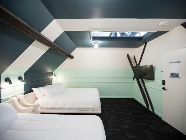 The Russell : photo 2 de la chambre room 3:2 - double skylight king