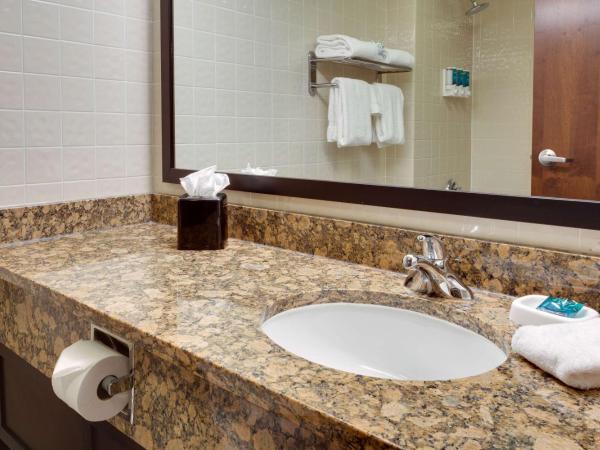 Drury Inn & Suites San Antonio Northeast : photo 2 de la chambre chambre lit king-size supérieure
