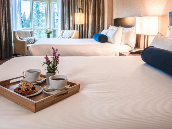 The Rimrock Resort Hotel Banff : photo 8 de la chambre chambre de luxe avec 2 lits queen-size.