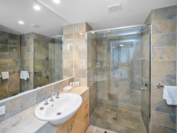 Bay Royal Apartments : photo 7 de la chambre premium three-bedroom apartment with ocean view (apt 14)