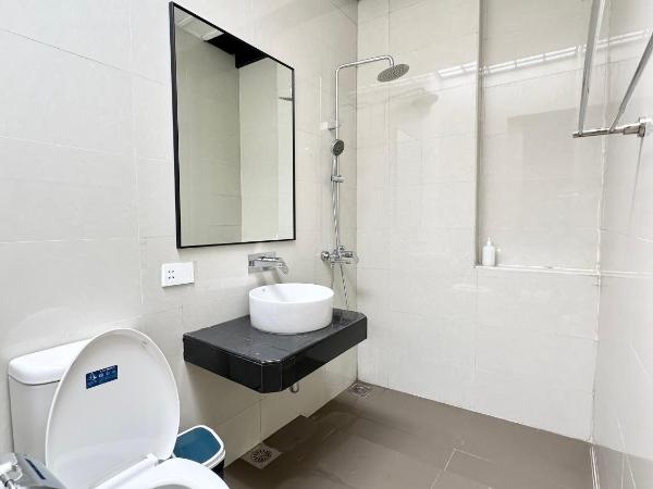 Madras Inn 58-1 : photo 10 de la chambre chambre double standard avec salle de bains commune