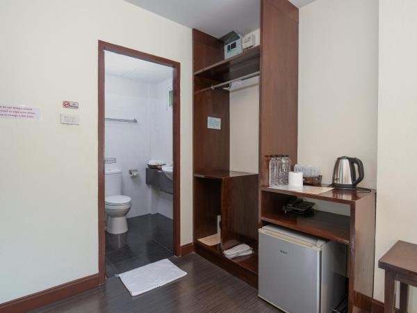 Manee Cool Mueang : photo 7 de la chambre chambre familiale