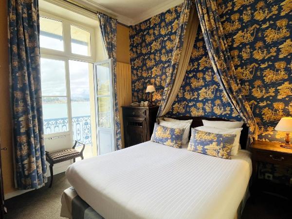 Hôtel-Restaurant Printania : photo 2 de la chambre suite avec balcon - vue sur mer