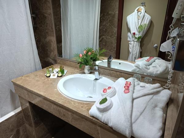Royal Mirage Fes Hotel : photo 5 de la chambre hébergement lits jumeaux standard - côté ville