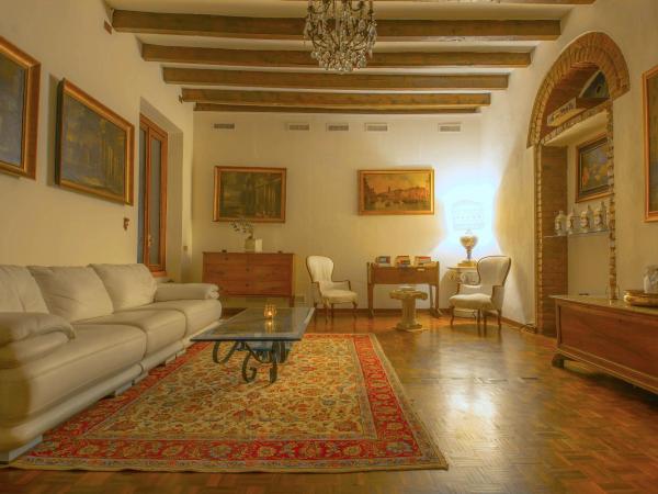 Double Room Charme : photo 9 de la chambre chambre lits jumeaux