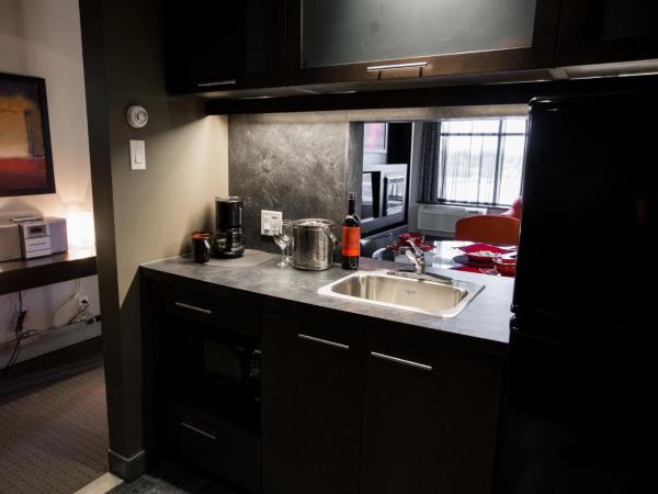 Grand Times Hotel - Aeroport de Quebec : photo 2 de la chambre suite présidentielle