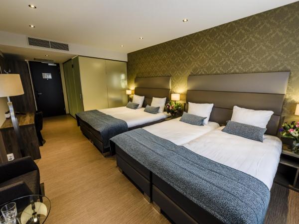 OZO Hotels Arena Amsterdam : photo 1 de la chambre chambre quadruple