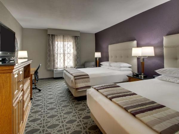 Drury Inn & Suites Albuquerque North : photo 1 de la chambre chambre deluxe avec 2 lits queen-size