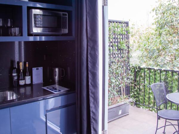 Bayswater Boutique Lodge : photo 6 de la chambre studio double supérieur avec terrasse et salle de bains commune