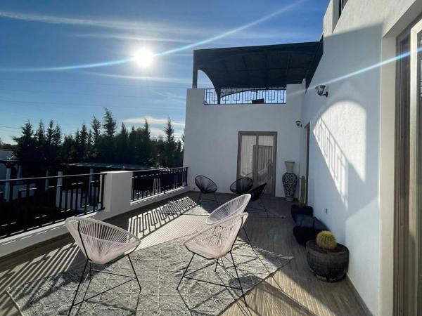Cavanna Lodge : photo 5 de la chambre chambre double - vue sur piscine