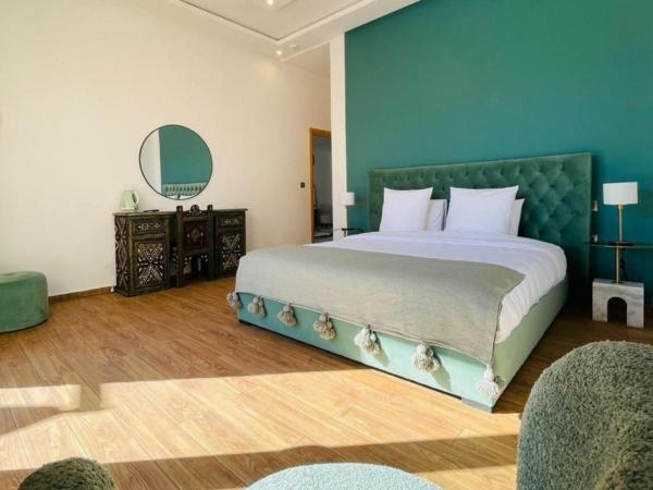 Cavanna Lodge : photo 3 de la chambre chambre double - vue sur piscine