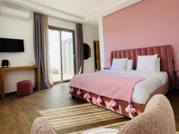 Cavanna Lodge : photo 5 de la chambre chambre double - vue sur piscine