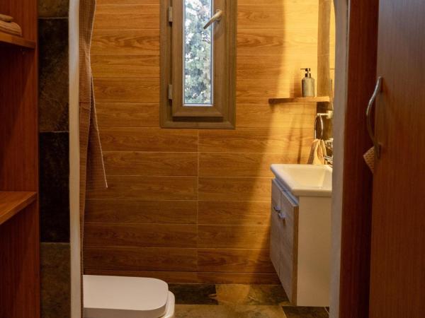 Cavanna Lodge : photo 6 de la chambre chambre double - vue sur piscine