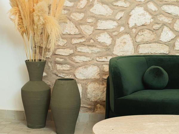 Cavanna Lodge : photo 5 de la chambre suite - vue sur piscine