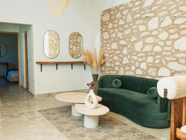 Cavanna Lodge : photo 6 de la chambre suite - vue sur piscine