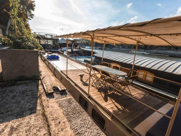 Classic riverboat in the center of Paris : photo 6 de la chambre mobile home