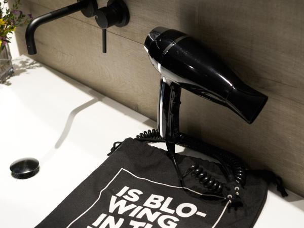 Hotel Regina : photo 5 de la chambre suite junior - vue sur patio