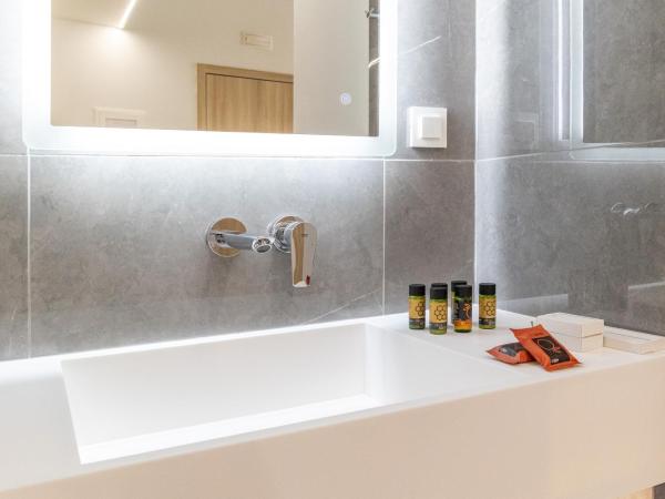 Epavli Grace Hotel : photo 10 de la chambre suite junior avec balcon