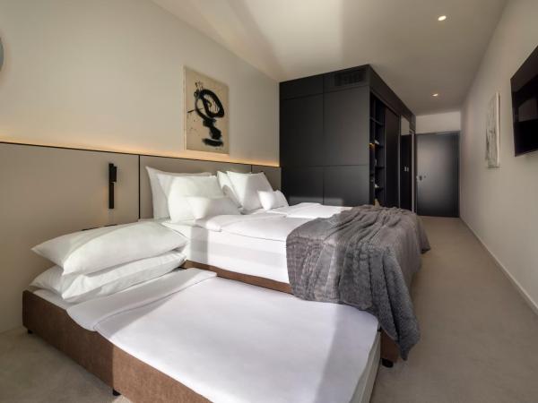 Aminess Younique Narrivi Hotel : photo 3 de la chambre chambre familiale standard