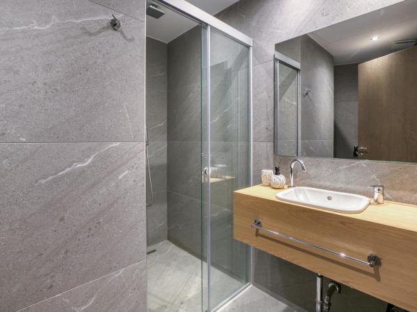 Elia Kolonaki Luxury Apartments : photo 8 de la chambre chambre double standard