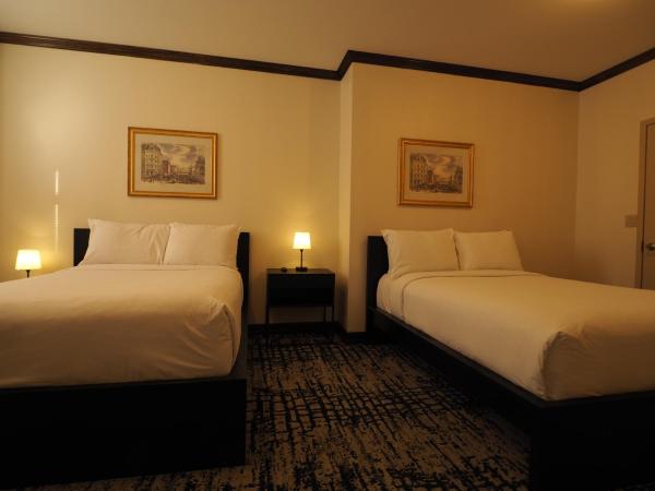 Night Hotel Broadway : photo 4 de la chambre gold, 2 full beds